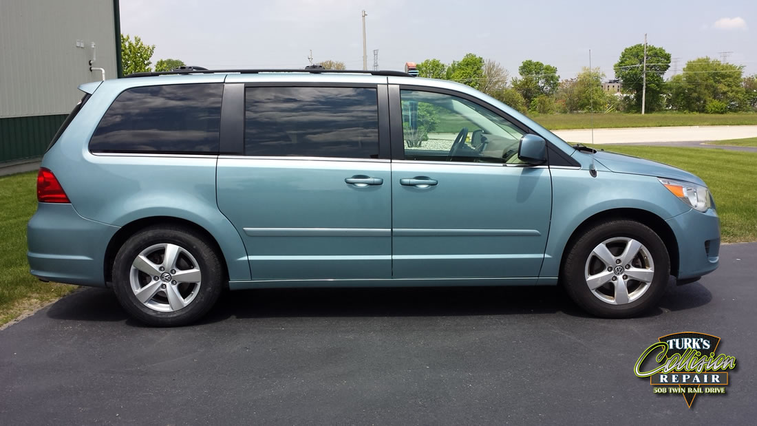 VW Routan Collision Repair Minooka IL 60447